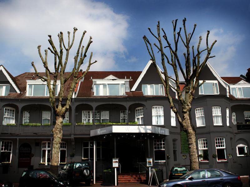 Raglan Hotel Muswell Hill Exterior foto